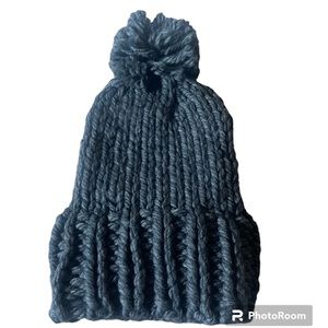 NWT Hat Attack Chunky Knit Pom Hat in Charcoal.